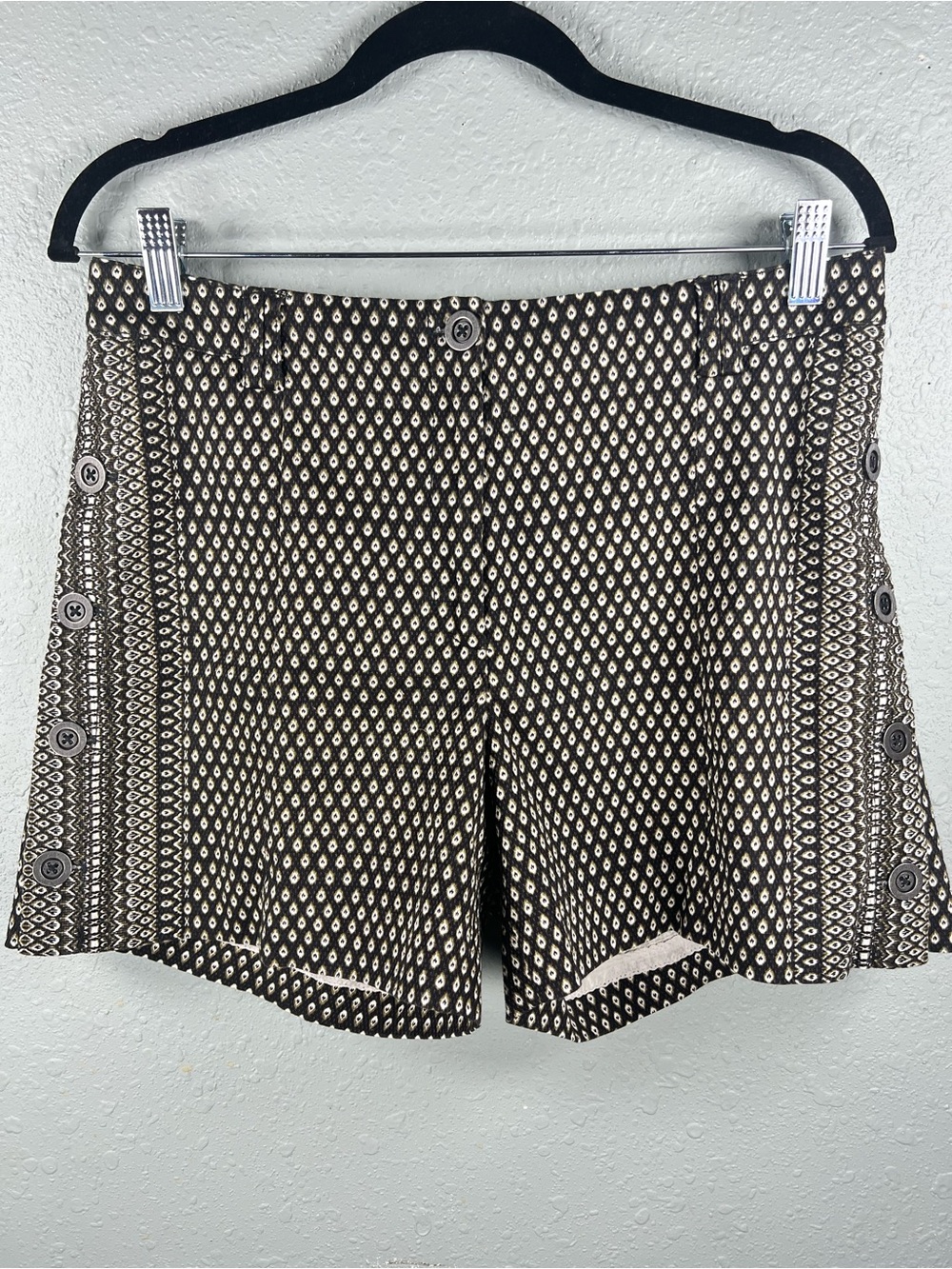 Cartonnier Dark Olive Geometric Side Button Shorts - Picture 2 of 9